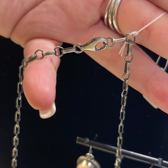 Native pink conch lariat necklace and earrings, signed by SE(Sam Edsity) - Picture 4 of 5